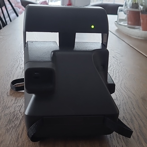 Great used condition vintage Pilaroid camera. - Picture 4 of 4